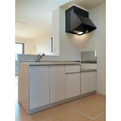 レジェンシーⅡ 101【管理NO：1-020894601-01010】 ★家具家電は申し込み後に搬入します★の物件写真3