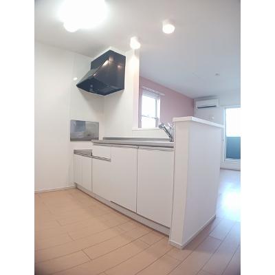 ラ　グラシアス 205【管理NO：1-018727001-02040】 ★家具家電は申し込み後に搬入します★ ★2026年10月中旬入居可能★の物件写真3