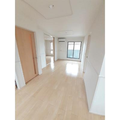 モンテマーレ 201【管理NO：1-021901401-02010】 ★家具家電は申し込み後に搬入します★ ★2026年10月中旬入居可能★の物件写真2