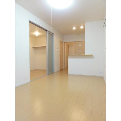 シェーン　パラスト　Ⅰ 101【管理NO：1-017755101-01010】 ★家具家電は申し込み後に搬入します★ ★2026年10月下旬入居可能★の物件写真2