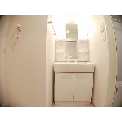 ヴィラＢ 201【管理NO：1-016989601-02010】 ★家具家電は申し込み後に搬入します★ ★2026年11月中旬入居可能★の物件写真6