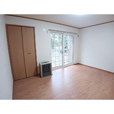 サンリーブ北郷Ⅱ 101【管理NO：1-013100401-01010】 ★家具家電は申し込み後に搬入します★の物件写真2