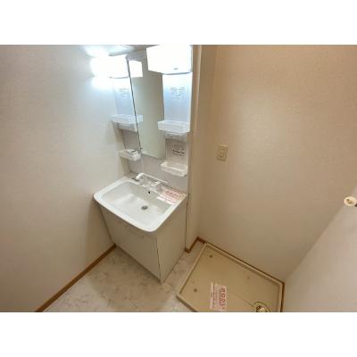 サンリバーガーデン 101【管理NO：1-012973901-01010】 ★家具家電は申し込み後に搬入します★ ★2026年10月中旬入居可能★の物件写真6