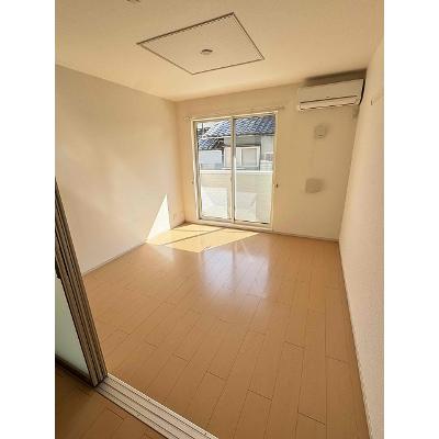 エアリーシーン 102【管理NO：1-019165901-01020】 ★家具家電は申し込み後に搬入します★ ★2026年11月上旬入居可能★の物件写真2
