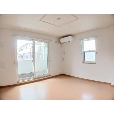 サンライズスクエアＣ 101【管理NO：1-014847903-01010】 ★家具家電は申し込み後に搬入します★ ★2026年11月上旬入居可能★の物件写真2