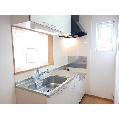 サンライズスクエアＣ 101【管理NO：1-014847903-01010】 ★家具家電は申し込み後に搬入します★ ★2026年11月上旬入居可能★の物件写真3