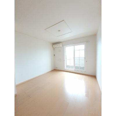 エスポワール　Ⅰ 202【管理NO：1-016018701-02020】 ★家具家電は申し込み後に搬入します★ ★2026年10月下旬入居可能★の物件写真2