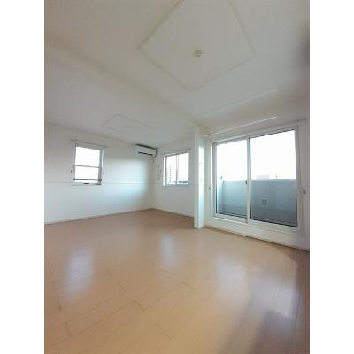 ルーチェ 201【管理NO：1-018274301-02010】 ★家具家電は申し込み後に搬入します★ ★2026年10月下旬入居可能★の物件写真2