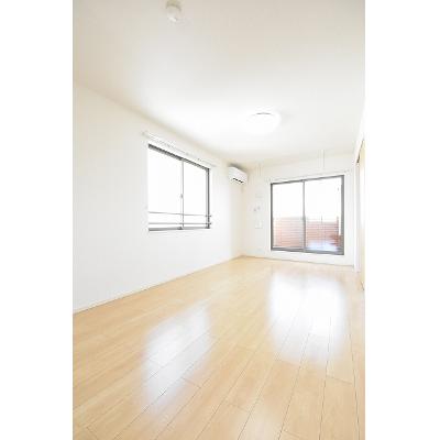 フィオ・コリーヌ 301【管理NO：1-022567301-03010】 ★家具家電は申し込み後に搬入します★ ★2026年11月中旬入居可能★の物件写真2
