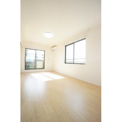 ユーカリ富田 303【管理NO：1-023175901-03030】 ★家具家電は申し込み後に搬入します★ ★2026年11月上旬入居可能★の物件写真2