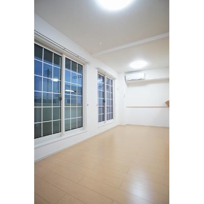 メゾン赤井 203【管理NO：1-019531001-02030】 ★家具家電は申し込み後に搬入します★ ★2026年11月中旬入居可能★の物件写真2
