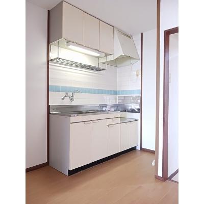 レジデンス名奈 203【管理NO：1-003428301-02030】 ★家具家電は申し込み後に搬入します★ ★2026年10月中旬入居可能★の物件写真3