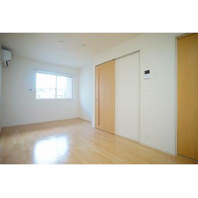 グレイス　ガーデン 102【管理NO：1-021532301-01020】 ★家具家電は申し込み後に搬入します★の物件写真2