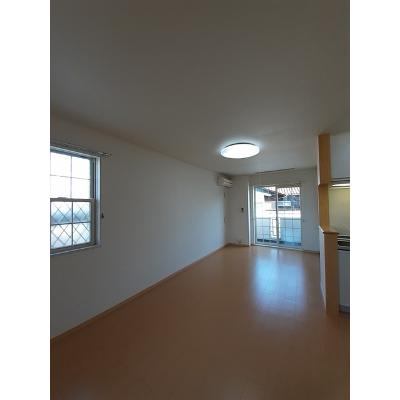 イーストユニゾン 104【管理NO：1-015858001-01040】 ★家具家電は申し込み後に搬入します★ ★2026年11月上旬入居可能★の物件写真2