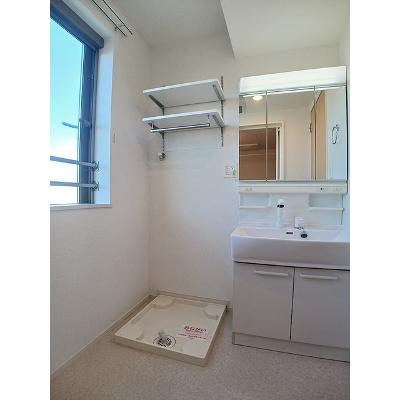 カレントⅡ 302【管理NO：1-025106201-03020】 ★家具家電は申し込み後に搬入します★の物件写真6