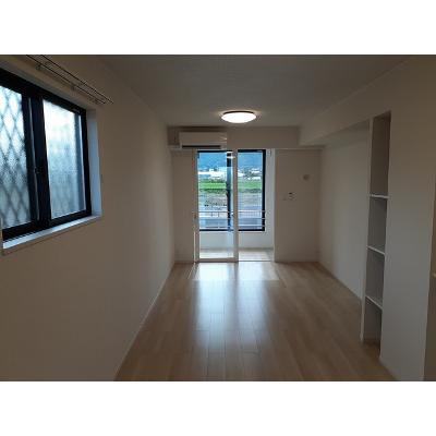 グランデＯＳⅠ 105【管理NO：1-027384001-01050】 ★家具家電は申し込み後に搬入します★ ★2026年11月中旬入居可能★の物件写真2