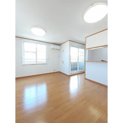 ベルクⅡ 204【管理NO：1-012454902-02040】 ★家具家電は申し込み後に搬入します★ ★2026年11月中旬入居可能★の物件写真2
