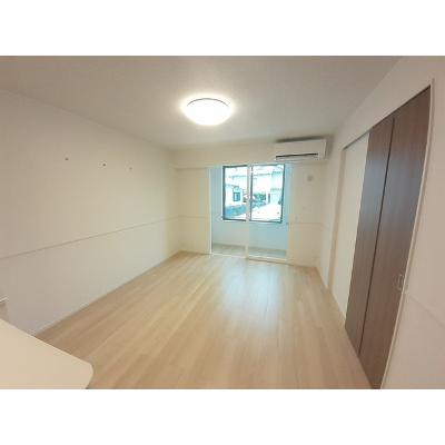 スプリング　ファインⅡ 105【管理NO：1-027051102-01050】 ★家具家電は申し込み後に搬入します★ ★2026年11月中旬入居可能★の物件写真2