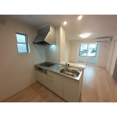 スプリング　ファインⅡ 105【管理NO：1-027051102-01050】 ★家具家電は申し込み後に搬入します★ ★2026年11月中旬入居可能★の物件写真3