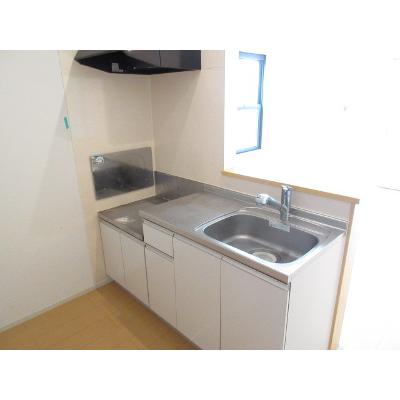 アルバータⅥ 101【管理NO：1-017689901-01010】 ★家具家電は申し込み後に搬入します★ ★2026年11月上旬入居可能★の物件写真3
