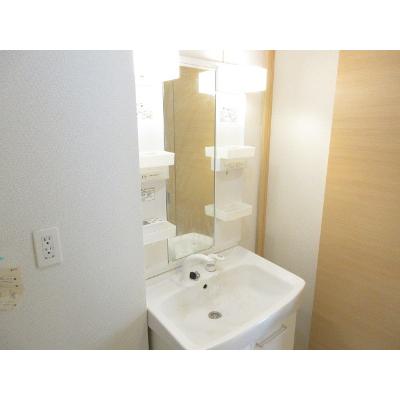 アルバータⅥ 101【管理NO：1-017689901-01010】 ★家具家電は申し込み後に搬入します★ ★2026年11月上旬入居可能★の物件写真6
