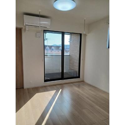 ラフレシール 305【管理NO：1-027836601-03050】 ★家具家電は申し込み後に搬入します★ ★2026年10月上旬入居可能★の物件写真2