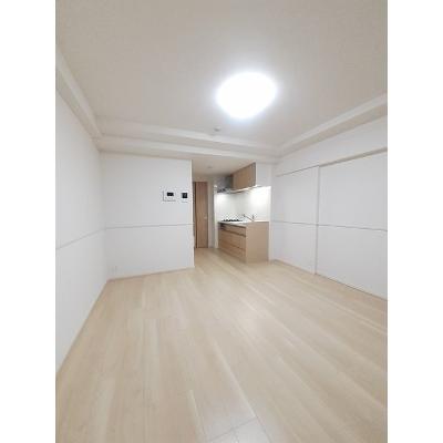 ヴィア・ラッテア 402【管理NO：1-026929001-04020】 ★家具家電は申し込み後に搬入します★ ★2026年11月中旬入居可能★の物件写真2