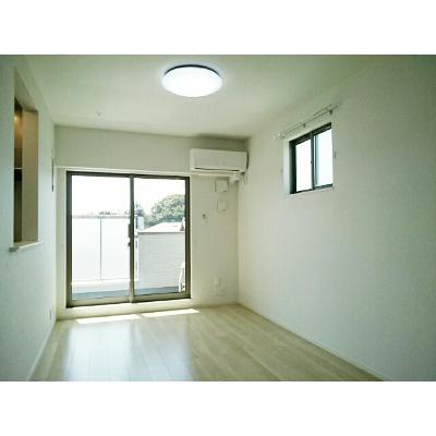 ファー　ビヨンド　Ⅲ 301【管理NO：1-025550901-03010】 ★家具家電は申し込み後に搬入します★ ★2026年10月中旬入居可能★の物件写真2