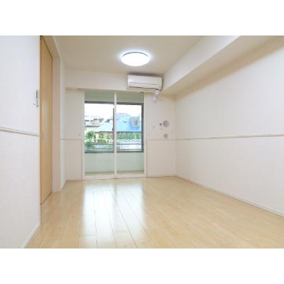 プルミエール 102【管理NO：1-024479201-01020】 ★家具家電は申し込み後に搬入します★ ★2026年10月中旬入居可能★の物件写真2