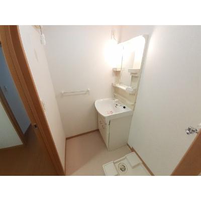 グレイスあらかわ 203【管理NO：1-013914601-02030】 ★家具家電は申し込み後に搬入します★ ★2026年11月上旬入居可能★の物件写真6