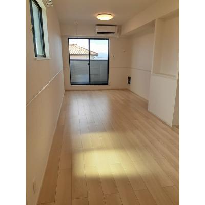 向日葵之音 206【管理NO：1-026985401-02050】 ★家具家電は申し込み後に搬入します★ ★2026年11月上旬入居可能★の物件写真2