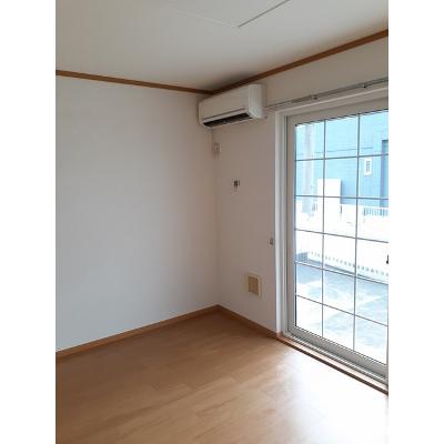 プリーマＫ　Ⅲ 102【管理NO：1-012235901-01020】 ★家具家電は申し込み後に搬入します★ ★2026年11月中旬入居可能★の物件写真2