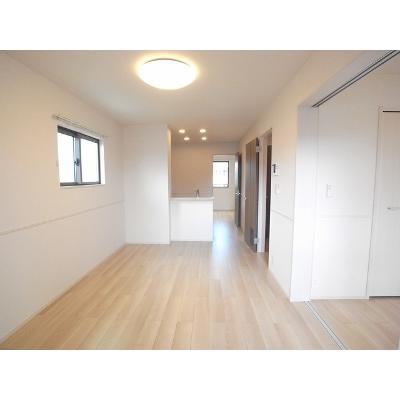 バンブー　ケン 201【管理NO：1-025823301-02010】 ★家具家電は申し込み後に搬入します★ ★2026年12月上旬入居可能★の物件写真2