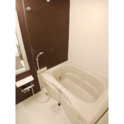 Ｌｕｎａ　Ｅｓｔ 201【管理NO：1-017093702-02010】 ★家具家電は申し込み後に搬入します★ ★2026年11月上旬入居可能★の物件写真4