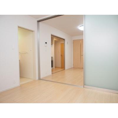 フラッツ・アイⅢ 205【管理NO：1-022834801-02050】 ★家具家電は申し込み後に搬入します★ ★2026年12月中旬入居可能★の物件写真2