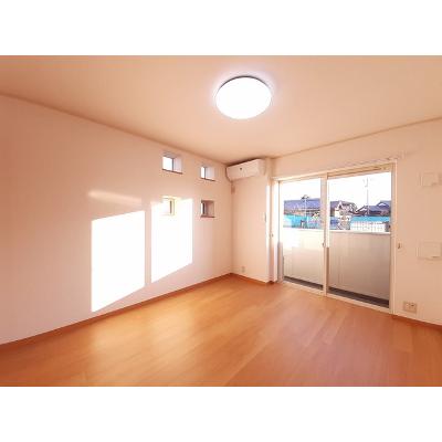 スターレジデンス西明寺Ａ 101【管理NO：1-014999001-01010】 ★家具家電は申し込み後に搬入します★ ★2026年10月下旬入居可能★の物件写真2