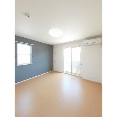 スカイピア 101【管理NO：1-019416401-01010】 ★家具家電は申し込み後に搬入します★ ★2026年11月上旬入居可能★の物件写真2