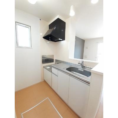 スカイピア 101【管理NO：1-019416401-01010】 ★家具家電は申し込み後に搬入します★ ★2026年11月上旬入居可能★の物件写真3