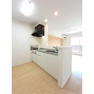 ルーベル鴨島Ａ 202【管理NO：1-021760601-02020】 ★家具家電は申し込み後に搬入します★ ★2026年11月中旬入居可能★の物件写真3