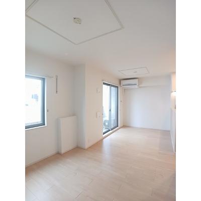 レガート春日Ⅲ 101【管理NO：1-021607903-01010】 ★家具家電は申し込み後に搬入します★ ★2026年11月上旬入居可能★の物件写真2