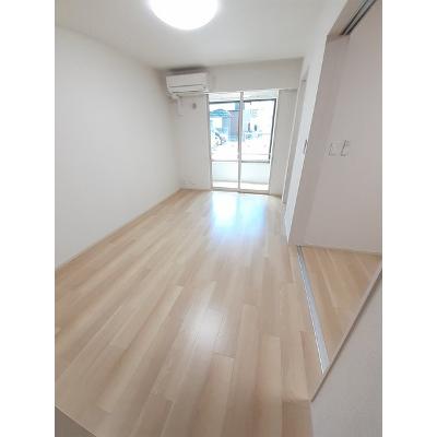 ブリアント・ベルⅡ 101【管理NO：1-026176901-01010】 ★家具家電は申し込み後に搬入します★ ★2026年11月中旬入居可能★の物件写真2