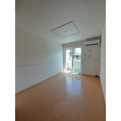 ウエスト　ヴィラ 102【管理NO：1-016595801-01020】 ★家具家電は申し込み後に搬入します★ ★2026年10月上旬入居可能★の物件写真2