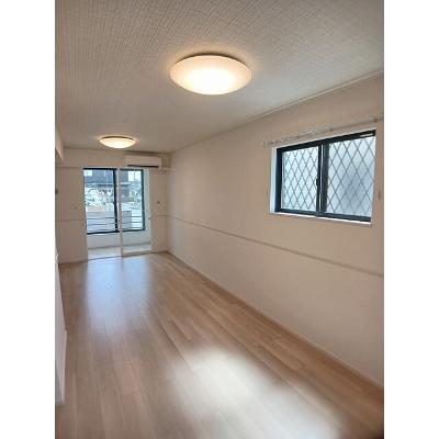 フォレスト　Ａ 101【管理NO：1-027766001-01010】 ★家具家電は申し込み後に搬入します★ ★2026年11月上旬入居可能★の物件写真2