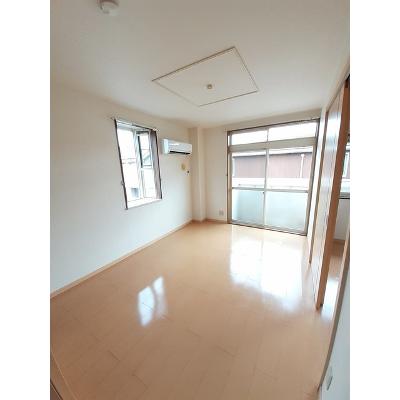 グリーンパークⅠ 201【管理NO：1-005391801-02010】 ★家具家電は申し込み後に搬入します★ ★2026年11月中旬入居可能★の物件写真2