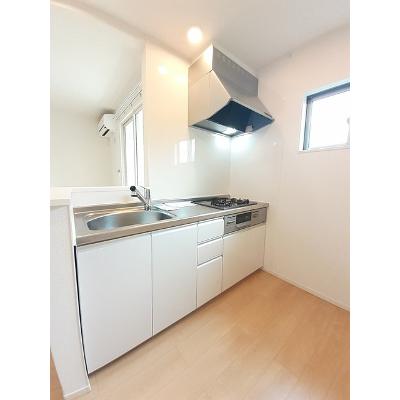 クオーレⅠ 201【管理NO：1-024987501-02010】 ★家具家電は申し込み後に搬入します★ ★2026年11月中旬入居可能★の物件写真3