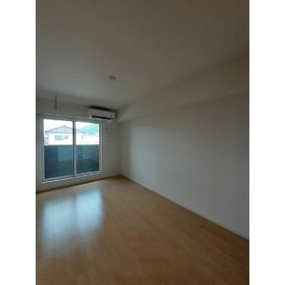 グランフォレスト 202【管理NO：1-025355301-02020】 ★家具家電は申し込み後に搬入します★ ★2026年10月中旬入居可能★の物件写真2