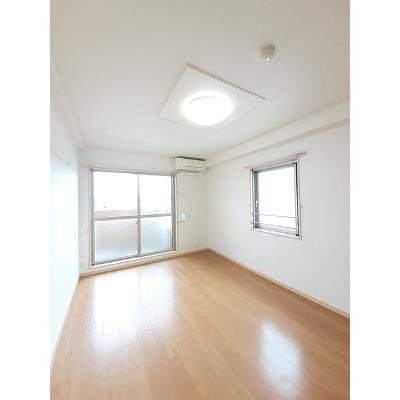 ローズエスペランサ 603【管理NO：1-015956101-06030】 ★家具家電は申し込み後に搬入します★ ★2026年10月中旬入居可能★の物件写真2