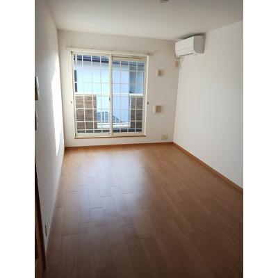 ベルベアーノＢ 203【管理NO：1-014270802-02030】 ★家具家電は申し込み後に搬入します★ ★2026年10月下旬入居可能★の物件写真2