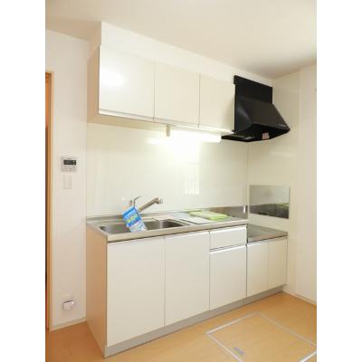 ローレル八木 101【管理NO：1-018069101-01010】 ★家具家電は申し込み後に搬入します★ ★2026年10月下旬入居可能★の物件写真3