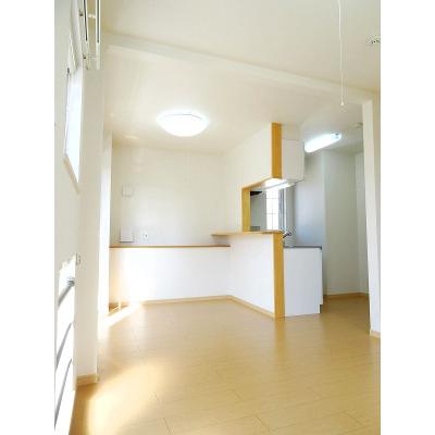 レジーナ 201【管理NO：1-016722401-02010】 ★家具家電は申し込み後に搬入します★ ★2026年10月下旬入居可能★の物件写真2